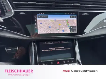 AUDI RSQ8 AHK schwenk TopView Headup Matrix Pano Spor