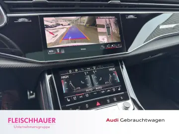 AUDI RSQ8 AHK schwenk TopView Headup Matrix Pano Spor