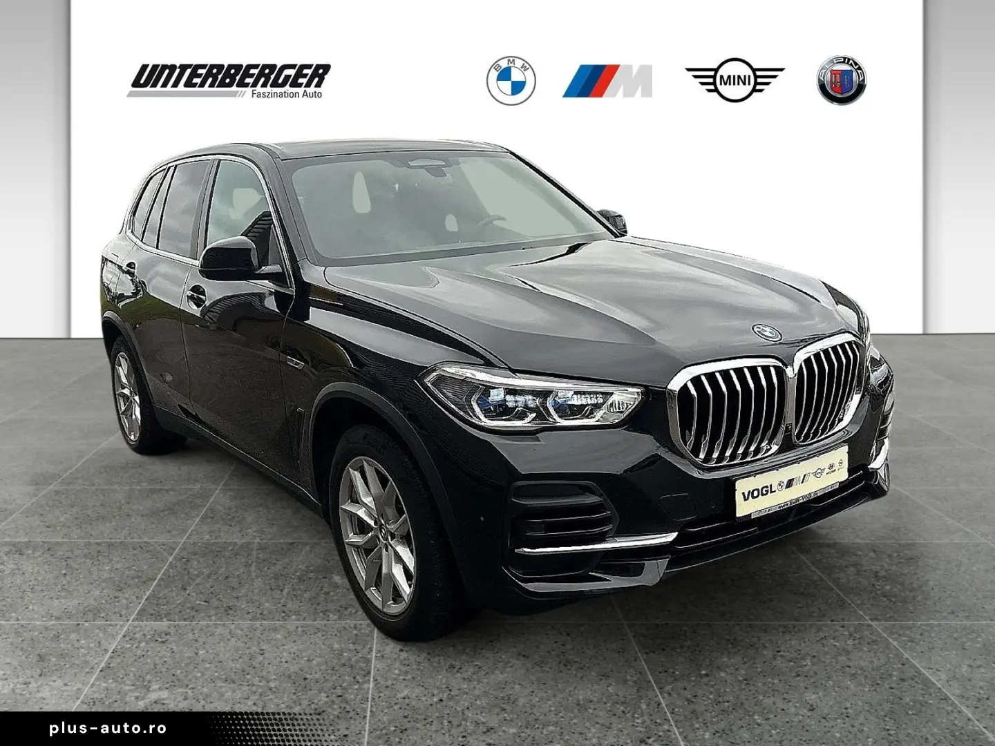 BMW X5 xDr45e DAProf 360 H&K Keyless Laser AuxHeat