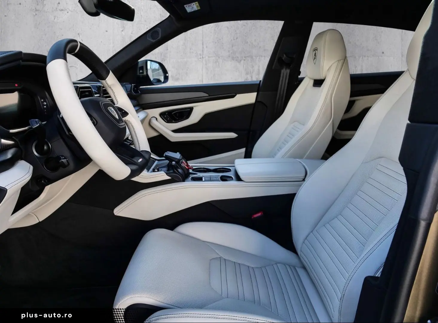 Lamborghini Urus SE   AdPersonam I Carbon
