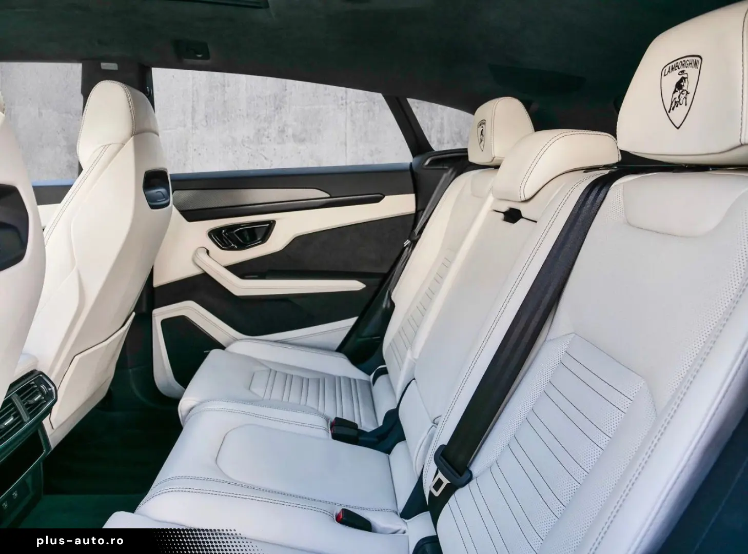 Lamborghini Urus SE   AdPersonam I Carbon