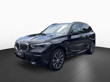 BMW X5 xDr30d MSp SoftClose AuxHeat DAProf Sunroof Keyless