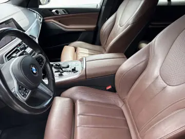 BMW X5 xDr30d MSp SoftClose AuxHeat DAProf Sunroof Keyless