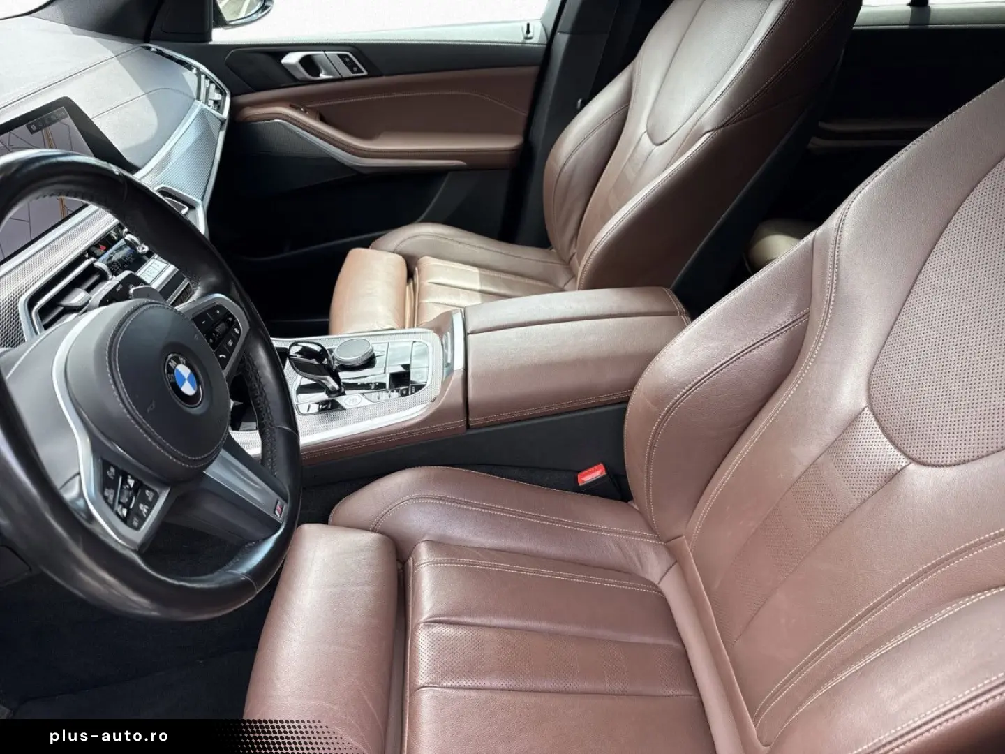 BMW X5 xDr30d MSp SoftClose AuxHeat DAProf Sunroof Keyless