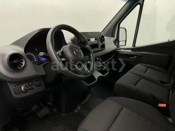 MERCEDES-BENZ Sprinter 315 DoKa Autom   AHK 2 8t   7-SITZE
