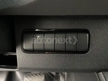 MERCEDES-BENZ Sprinter 315 DoKa Autom   AHK 2 8t   7-SITZE