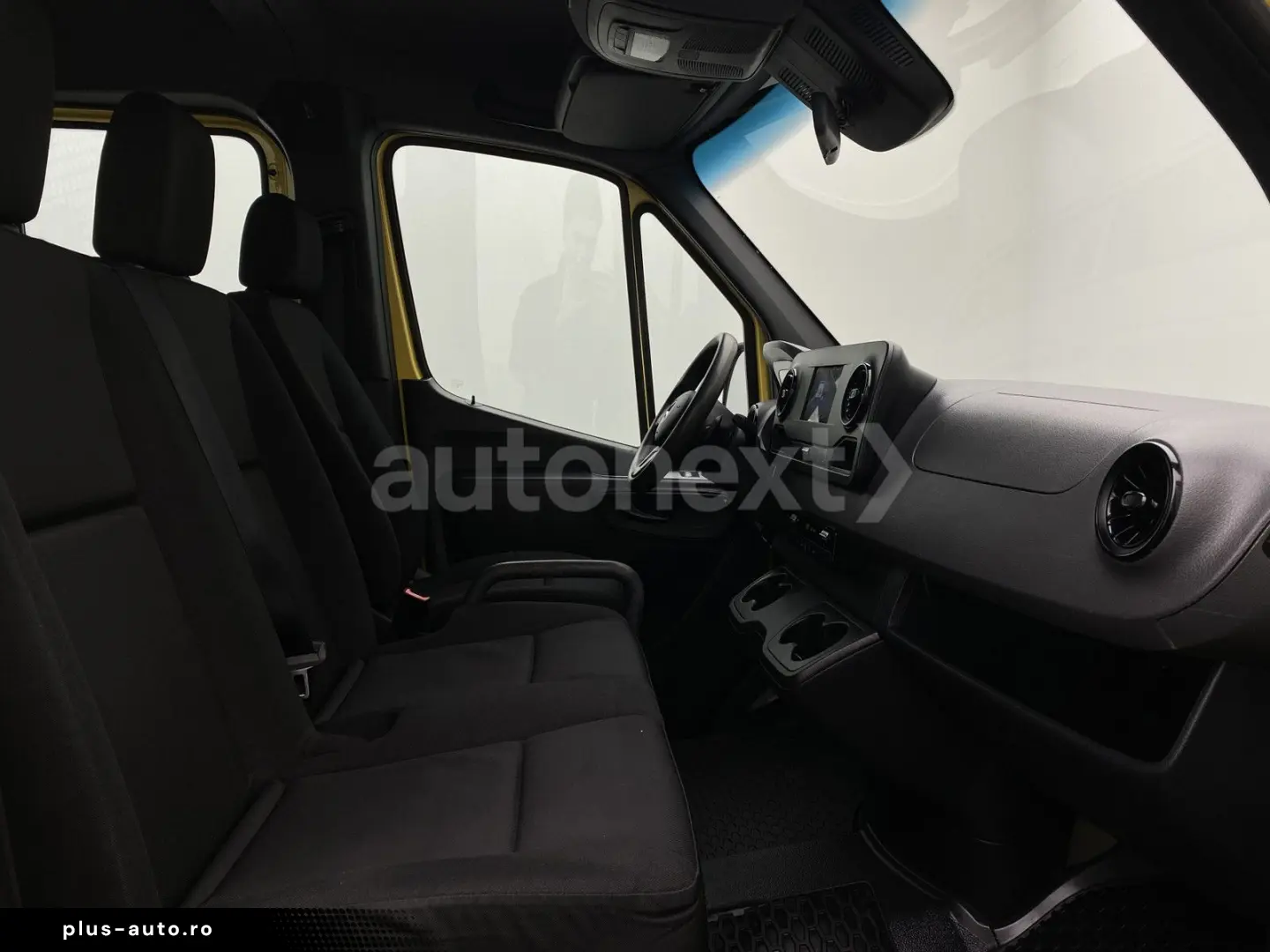 MERCEDES-BENZ Sprinter 317 DoKa Aut. Prits  AHK 3 5t 6-Sitz