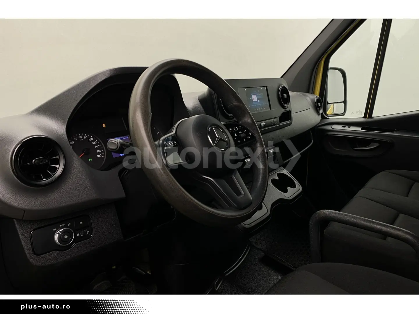 MERCEDES-BENZ Sprinter 317 DoKa Aut. Prits  AHK 3 5t 6-Sitz