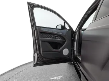 BENTLEY Bentayga S V8   Privacy Glass