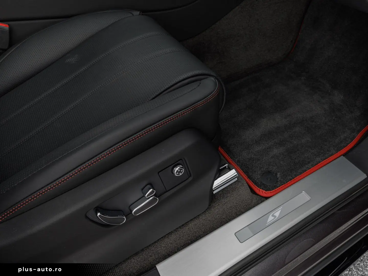 BENTLEY Bentayga S V8   Privacy Glass