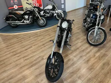 Harley-Davidson Dyna Wide Glide Custom