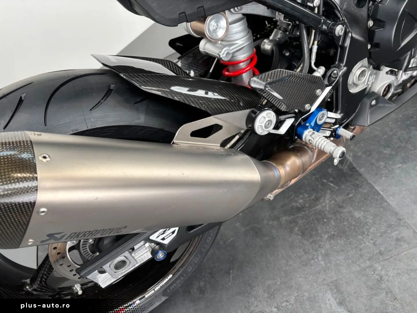BMW S 1000 RR  CARBONRÄDER  M-PAKET  REIFEN NEU