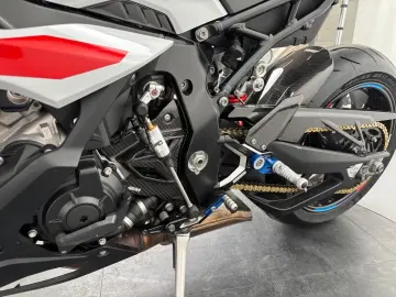 BMW S 1000 RR  CARBONRÄDER  M-PAKET  REIFEN NEU