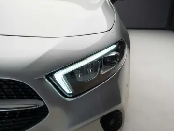 Mercedes Benz A 180d