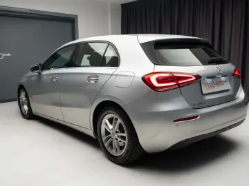 Mercedes Benz A 180d