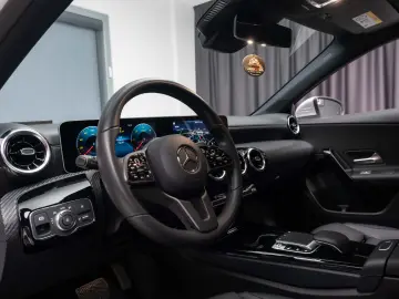 Mercedes Benz A 180d