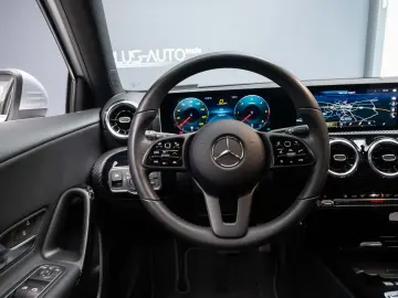 Mercedes Benz A 180d