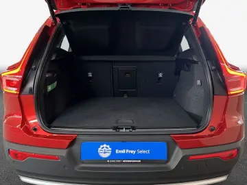 VOLVO XC40 T4 Recharge Ultimate-Bright DKG ACC BLIS 36
