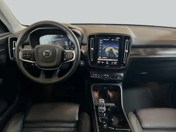 VOLVO XC40 T4 Recharge Ultimate-Bright DKG ACC BLIS 36