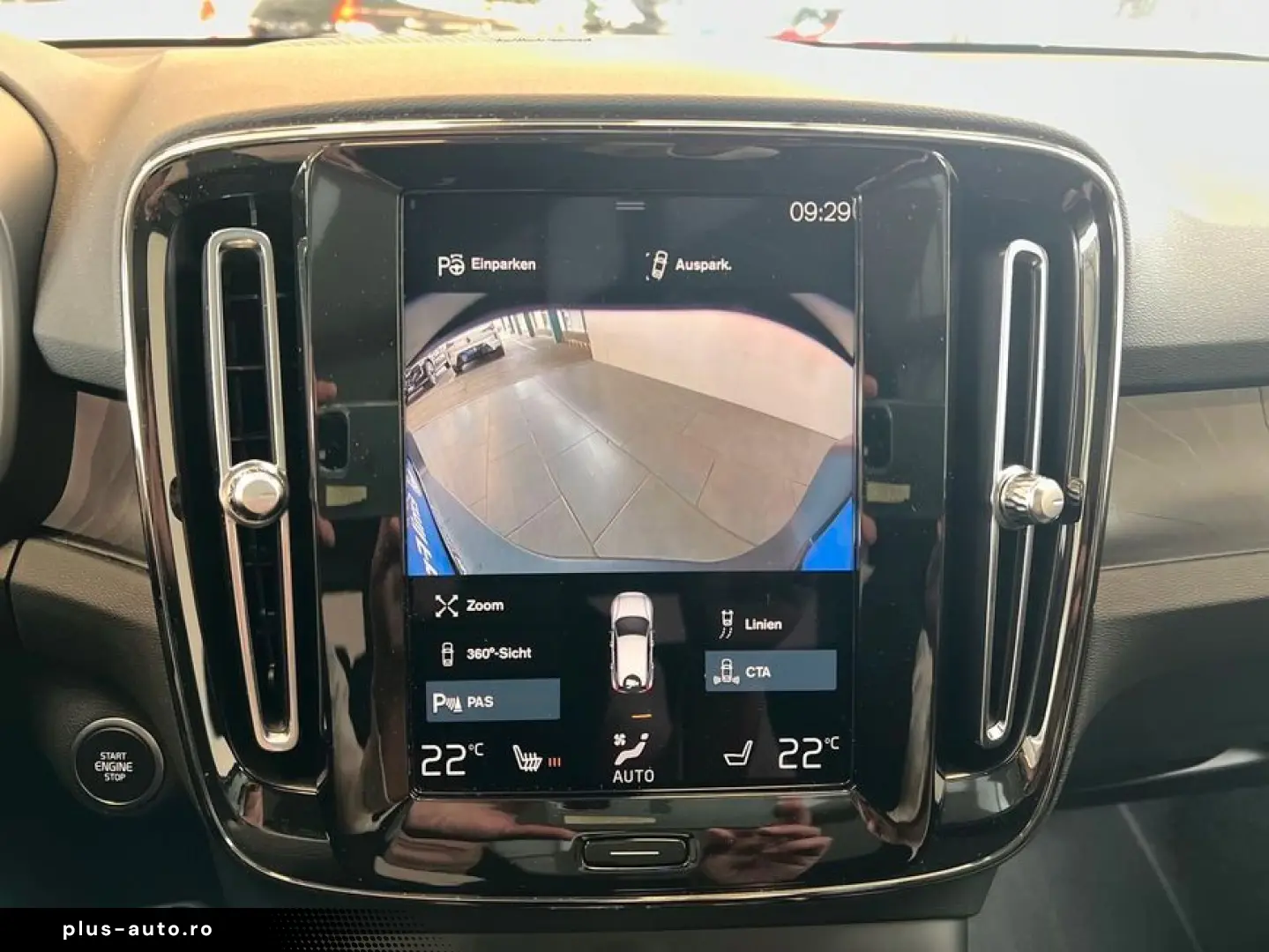 VOLVO XC40 T4 Recharge Ultimate-Bright DKG ACC BLIS 36