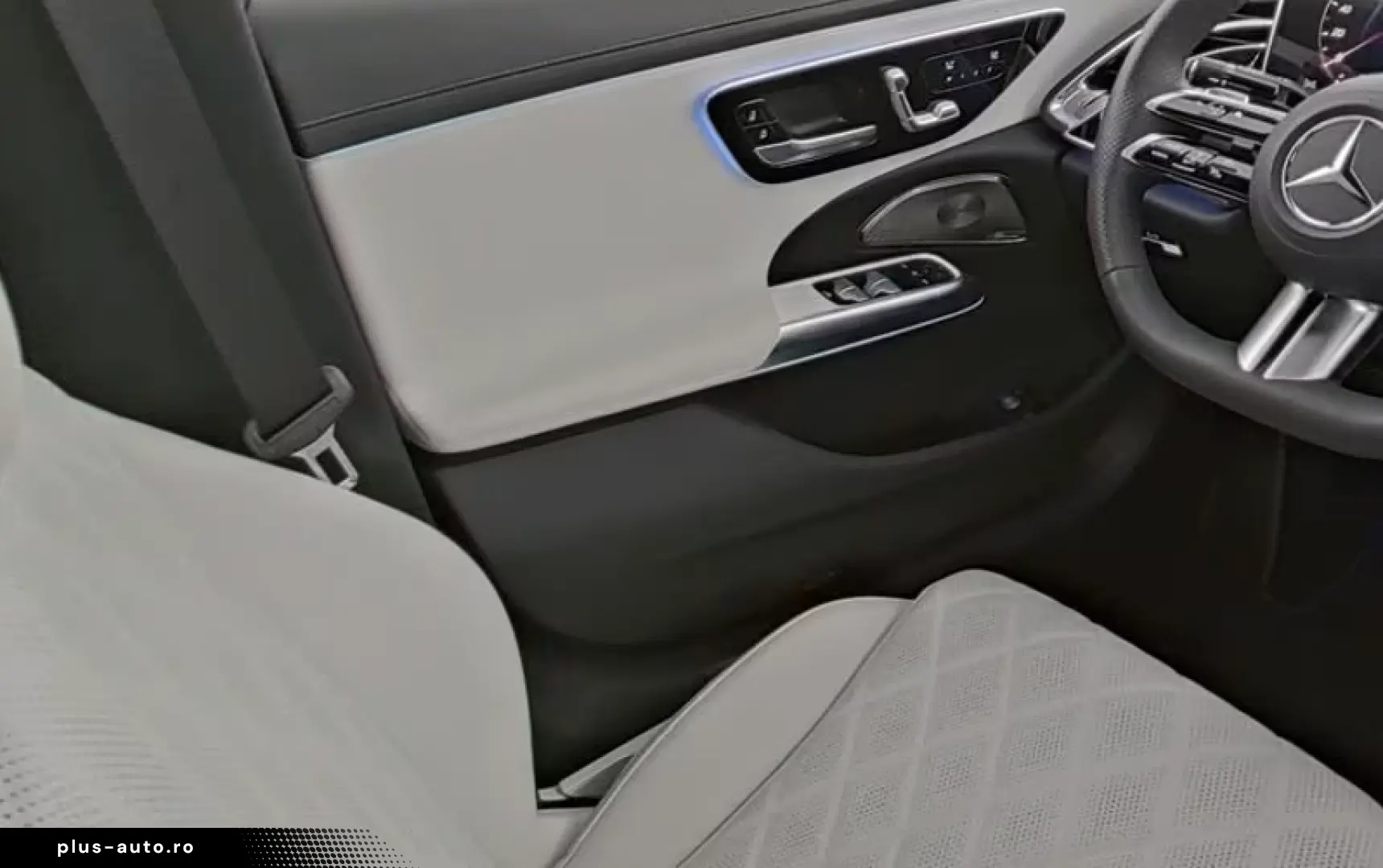 Mercedes-Benz E 400 e 4M AMG SUPERSCREEN-AIRMATIC