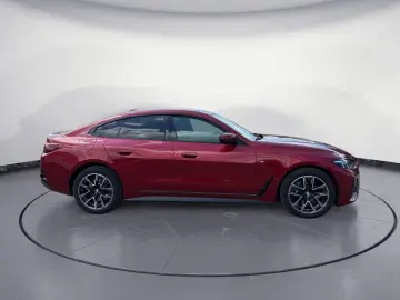 BMW i4 xDrive40 M Sportpaket Navi Tempom.aktiv Head