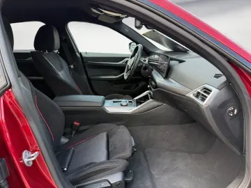 BMW i4 xDrive40 M Sportpaket Navi Tempom.aktiv Head