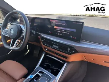 BMW i4 xDrive40 M Sport HUD HiFi 360  ACC adapt.LED