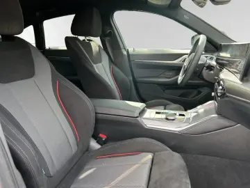 BMW i4 xDrive40 M Sport DA-Prof. Head-Up PA