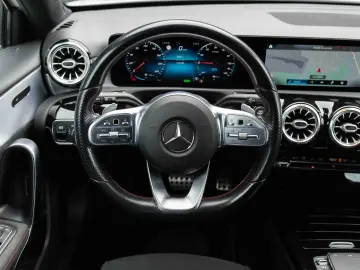 Mercedes-Benz A 250 e Edition AMG Line