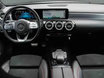 Mercedes-Benz A 250 e Edition AMG Line