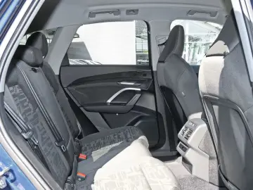 AUDI Q5 TFSI neues Model Stronic LED