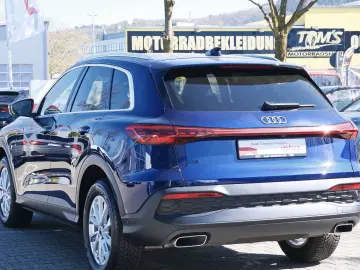 AUDI Q5 TFSI neues Model Stronic LED