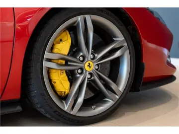 FERRARI 296 gtb 3.0 turbo v6 hybride 830 ch -