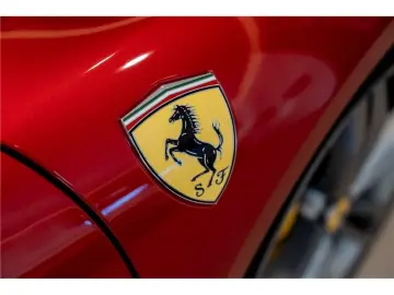 FERRARI 296 gtb 3.0 turbo v6 hybride 830 ch -