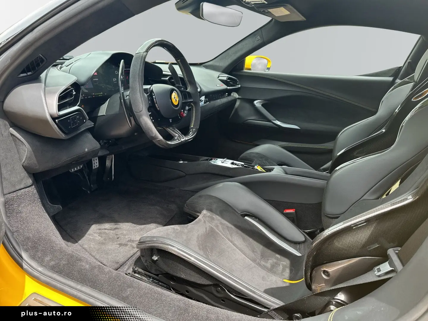 FERRARI 296 GTB DCT  CAM ACC CARBON SEATS