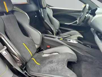 FERRARI 296 GTB DCT  CAM ACC CARBON SEATS