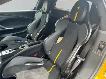 FERRARI 296 GTB DCT  CAM ACC CARBON SEATS