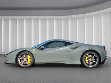 FERRARI F8 Tributo   Racing Seats   Carbon   Lift
