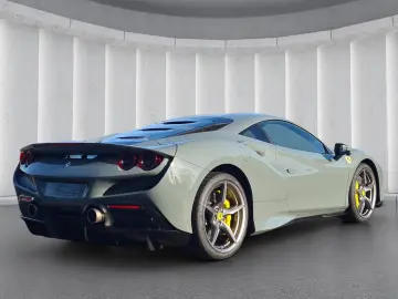 FERRARI F8 Tributo   Racing Seats   Carbon   Lift