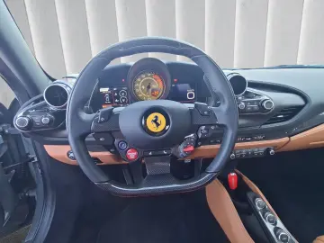 FERRARI F8 Tributo   Racing Seats   Carbon   Lift