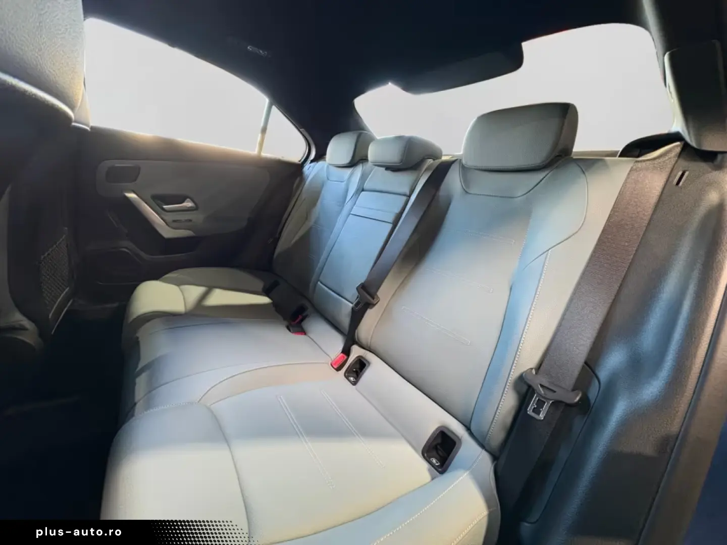 Mercedes-Benz A 250 e Lim AMG PANO DISTR MEMO