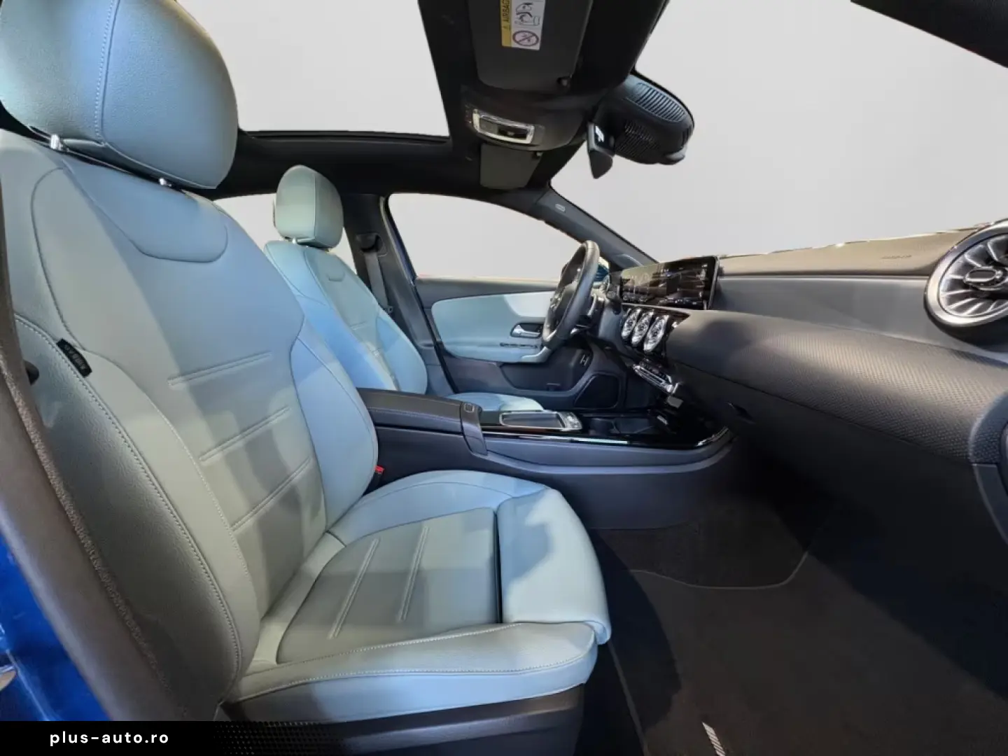 Mercedes-Benz A 250 e Lim AMG PANO DISTR MEMO