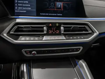 BMW X6 xDr40d MSport 360  SkyLounge IconicGlow DAProf