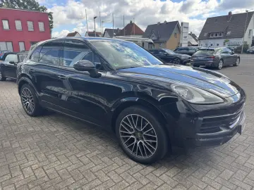 PORSCHE Cayenne Pano Luft. 21  BOSE HuD Kamera