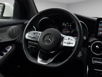 MERCEDES-BENZ GLC 300de AMG-Line 4Matic