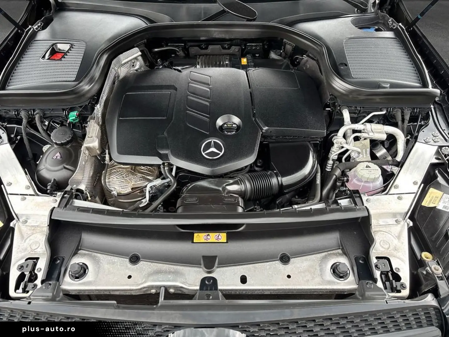 MERCEDES-BENZ GLC 300 de Coupe 4M  AMG Plus HuD