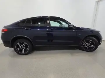 MERCEDES-BENZ GLC 300 de Coupe AMG Night 4Matic