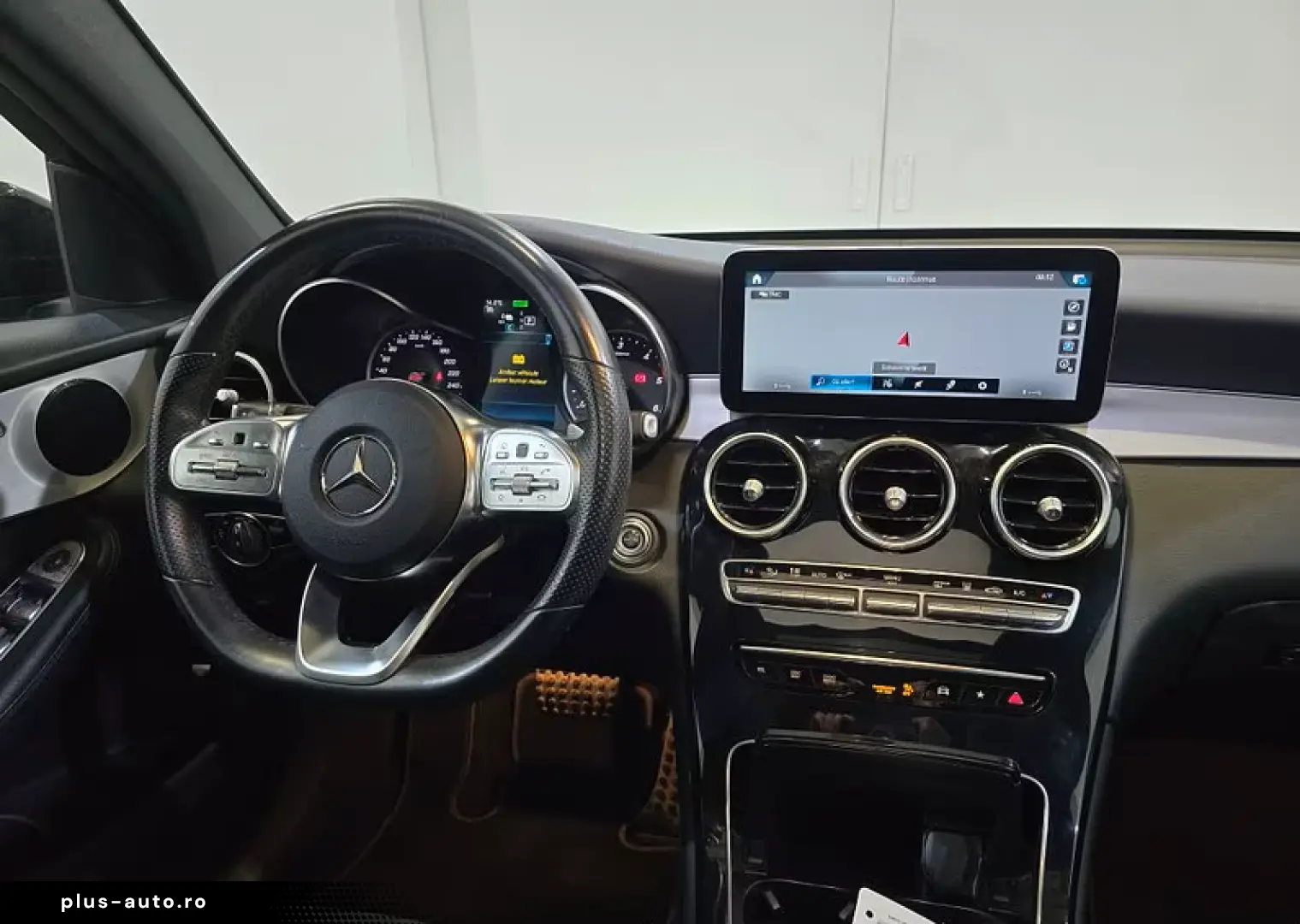 MERCEDES-BENZ GLC 300 de Coupe AMG Night 4Matic