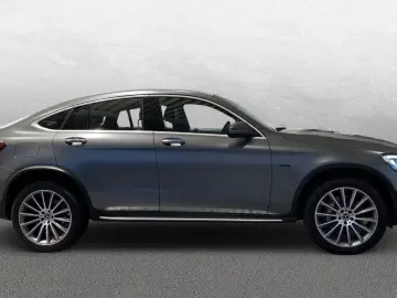 MERCEDES-BENZ GLC 300 de 4M Coupé AMG Kamera
